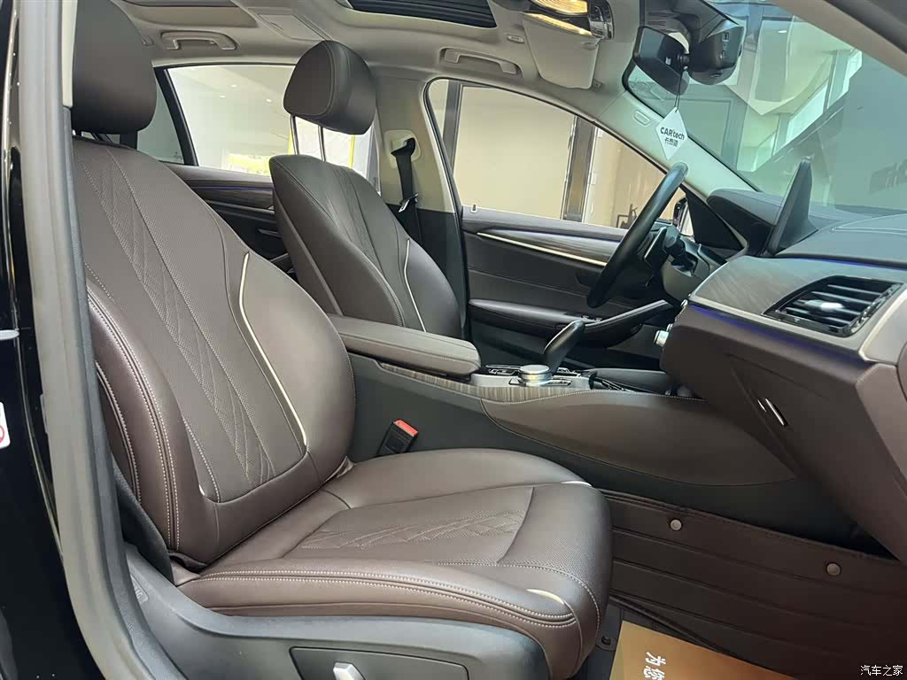 BMW 5 Series, 2021 13