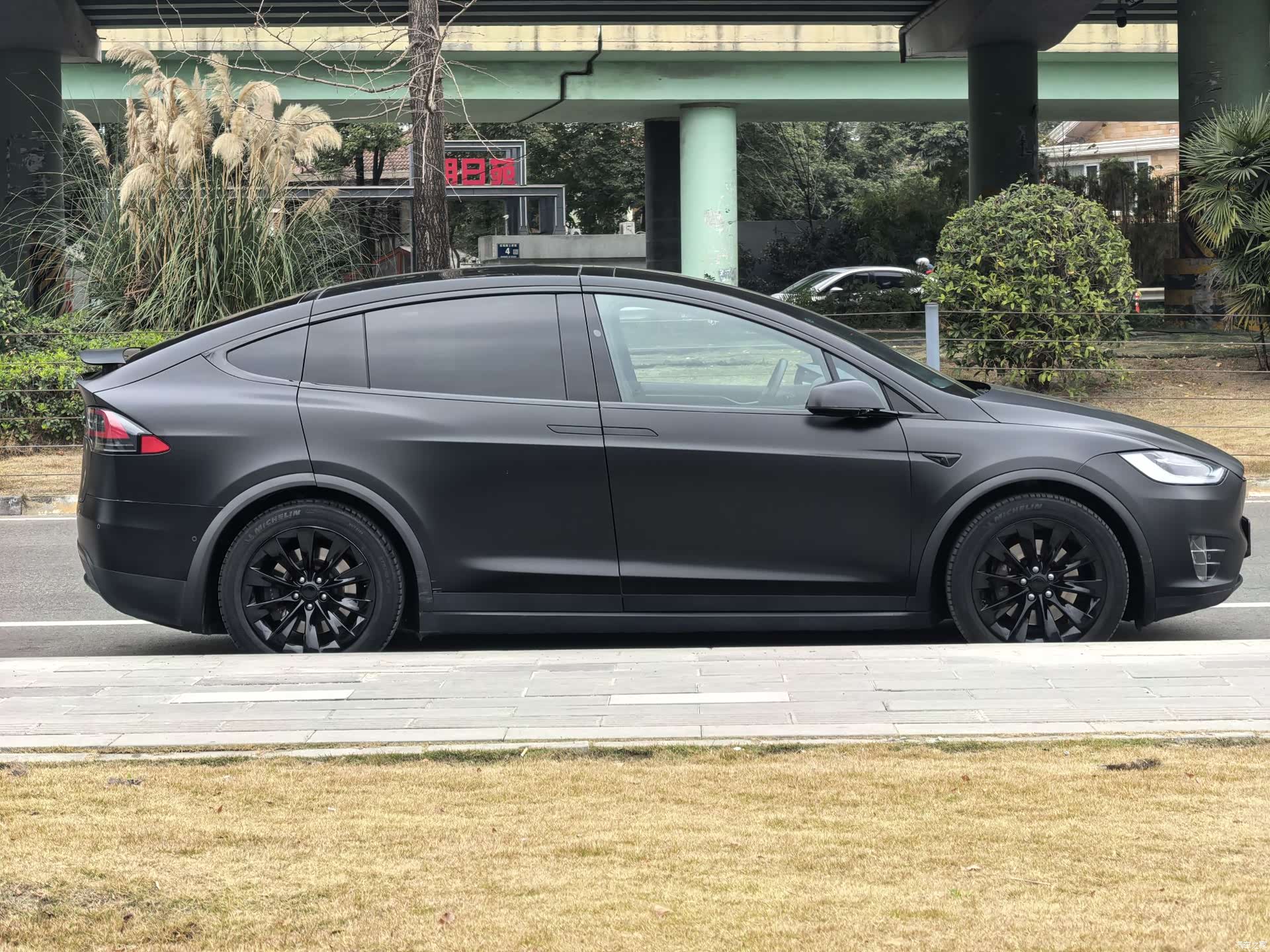 Tesla Model X, 2019 16