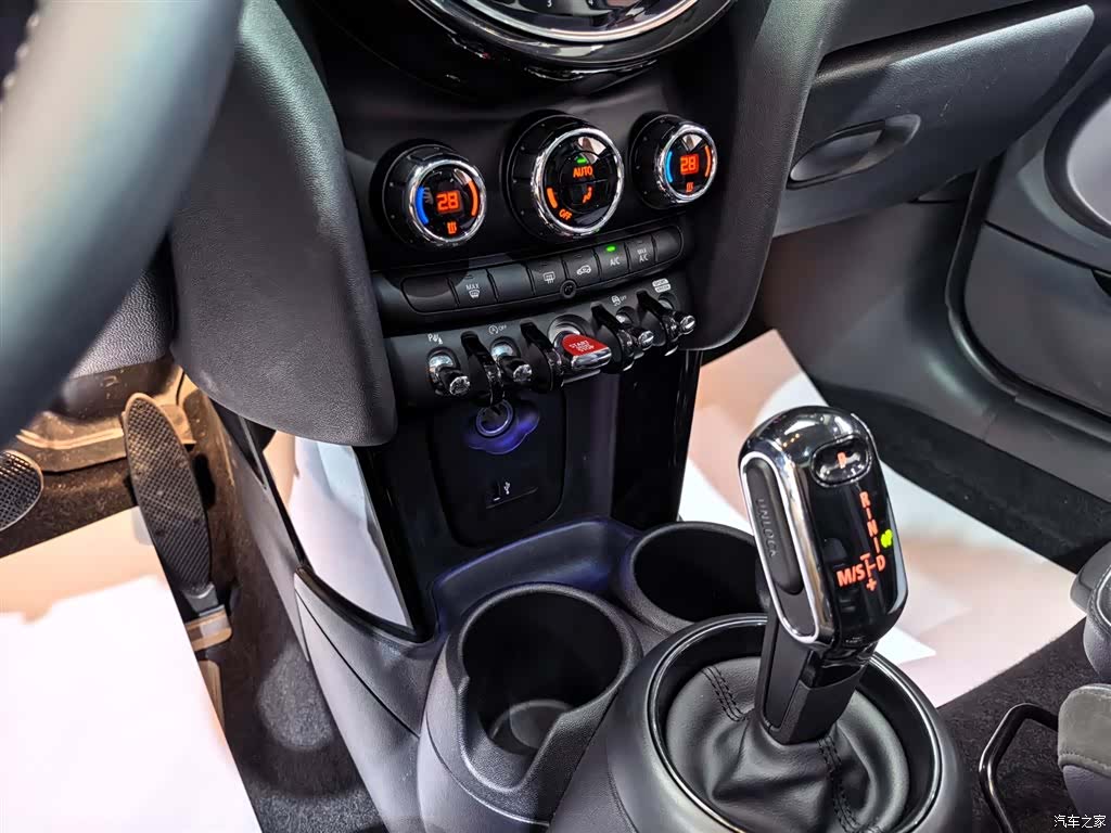 Mini Cooper, 2022 11