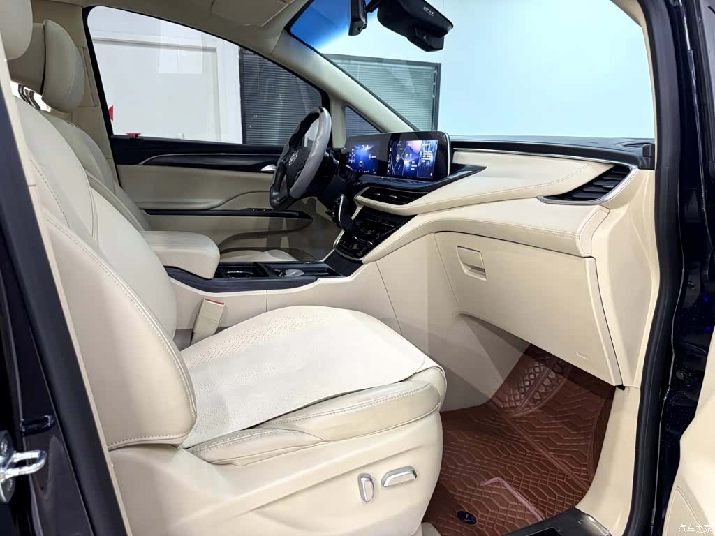Buick GL8, 2023 11