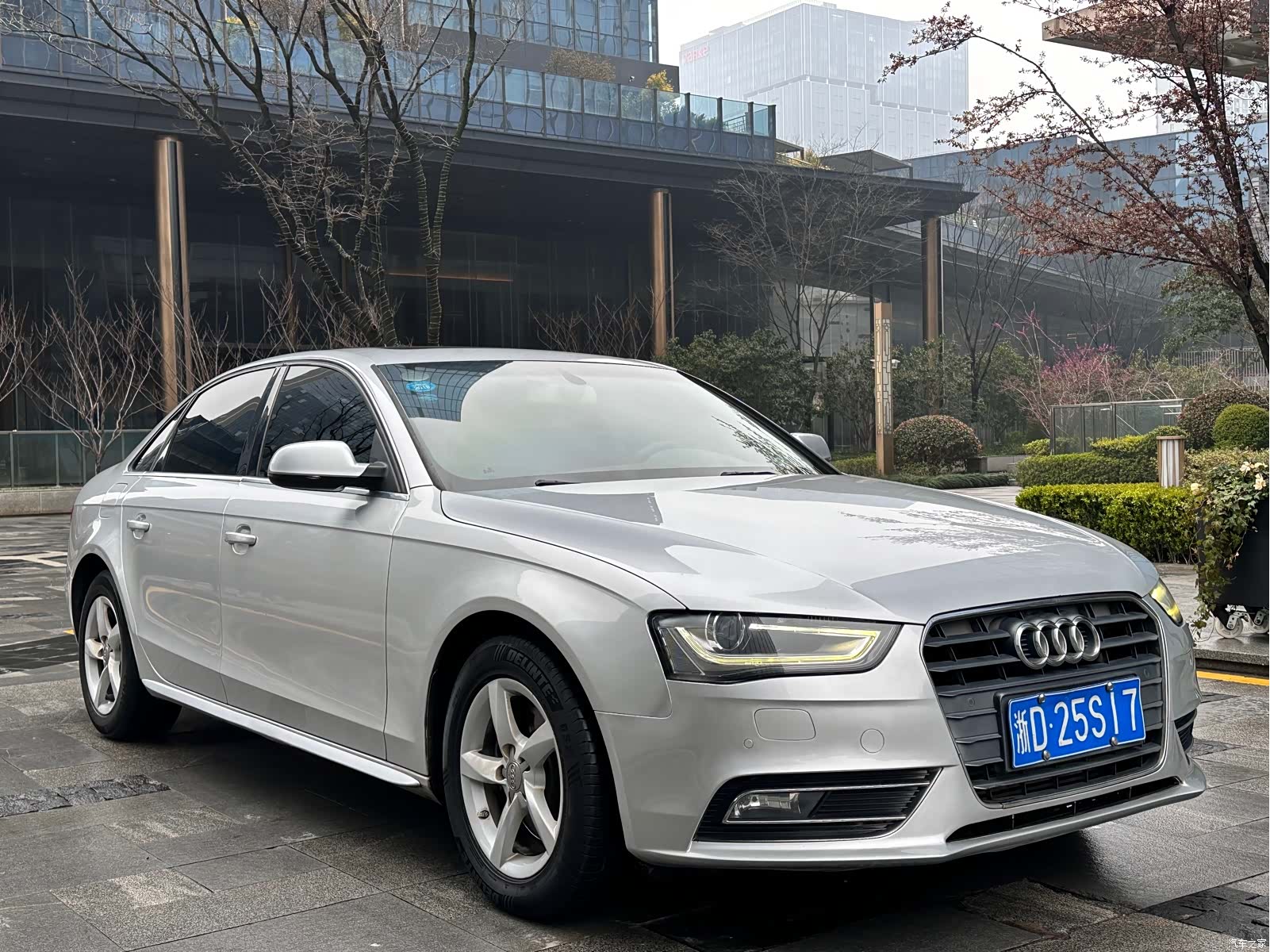 Audi A4L, 2015 3