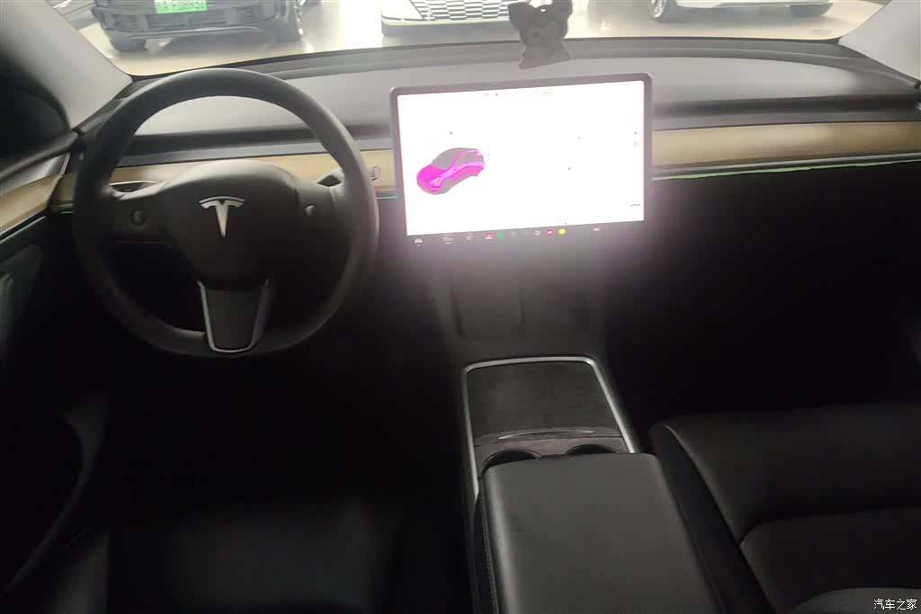 Tesla Model Y, 2021 12