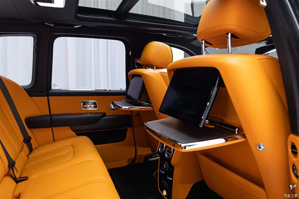 Rolls-Royce Cullinan, 2021 14