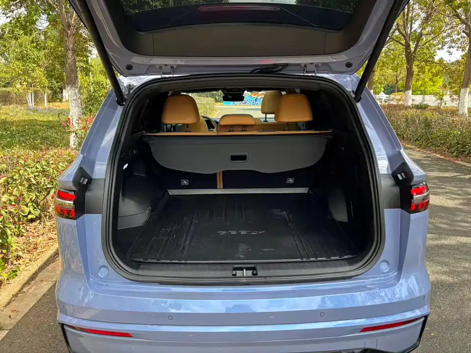 Geely Monjaro plug-in-hybrid