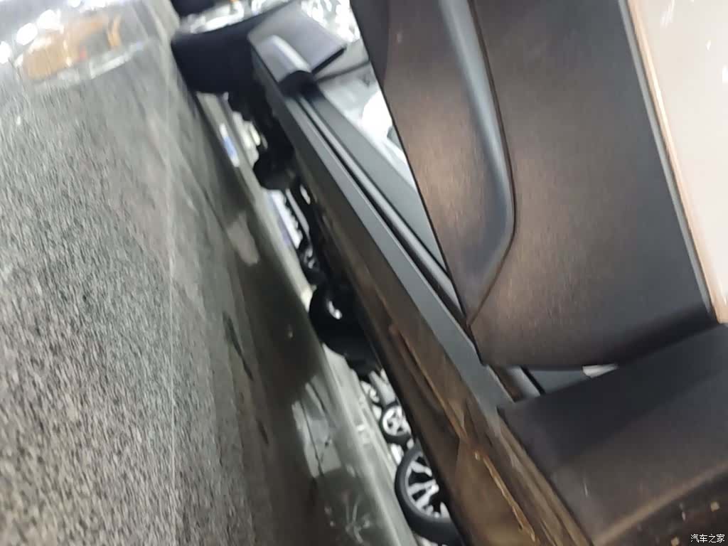 Cadillac XT4, 2021 21