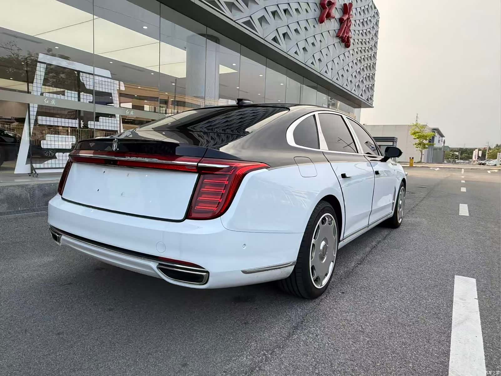 Hongqi H9, 2021 7