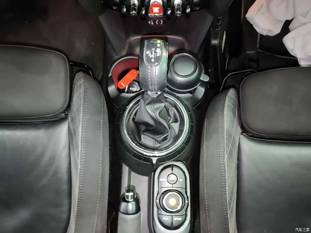Mini Cooper, 2015 14