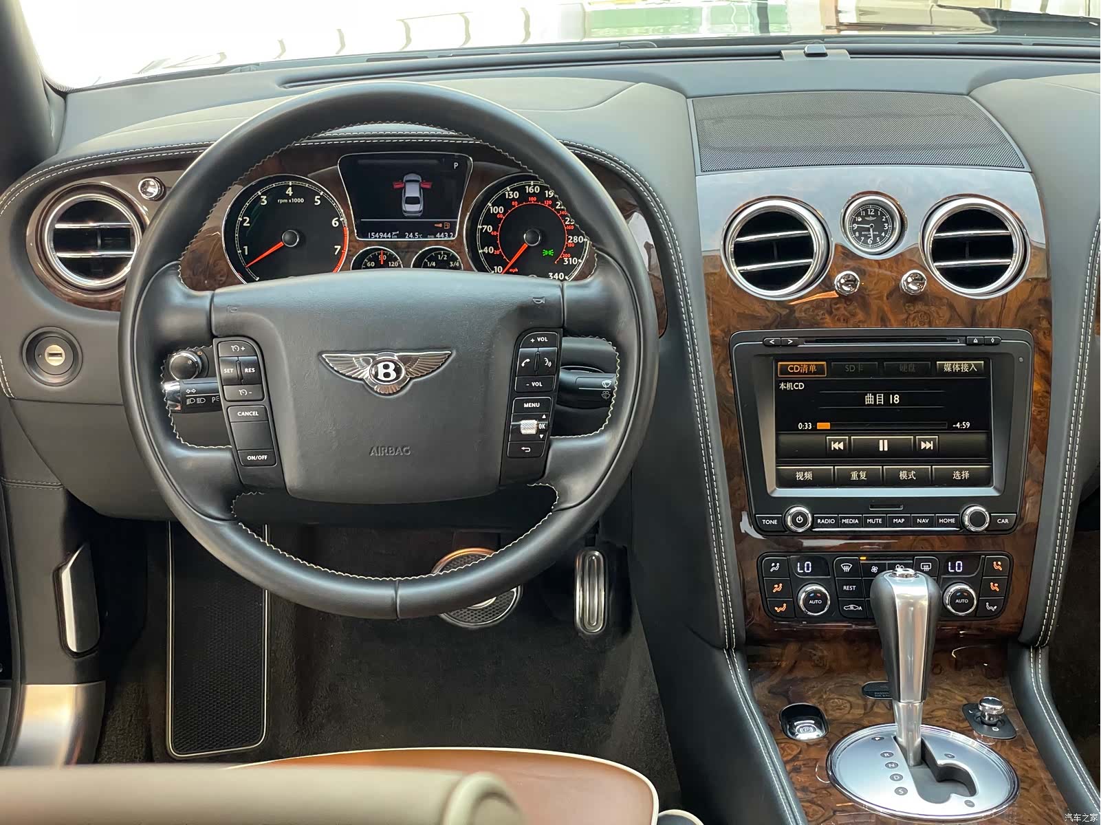 Bentley Flying Spur, 2012 23
