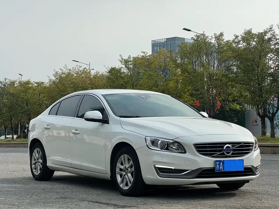 Volvo S60