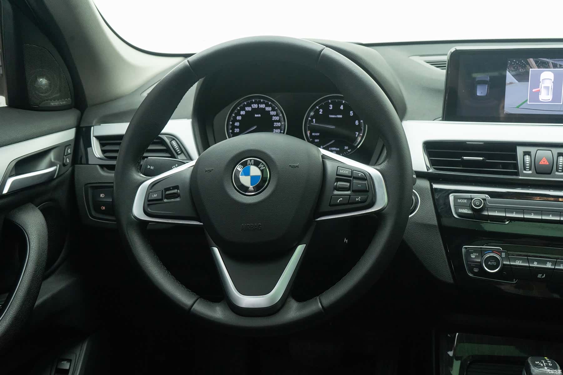 BMW X1, 2019 11