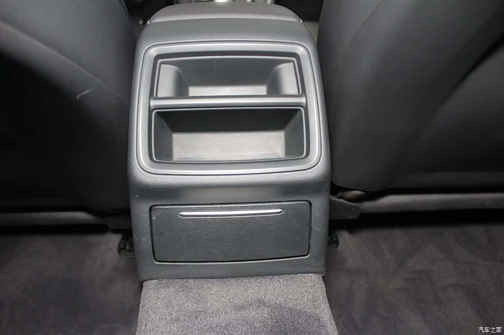 Audi A4L, 2024 11