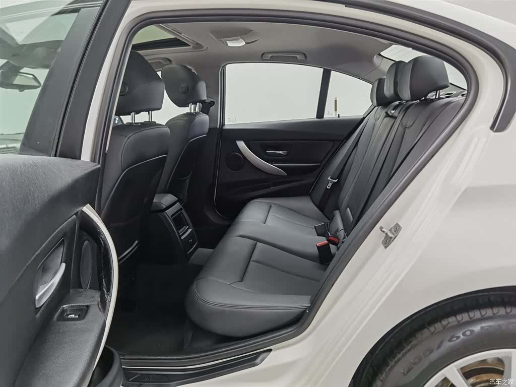 BMW 3 Series, 2015 15