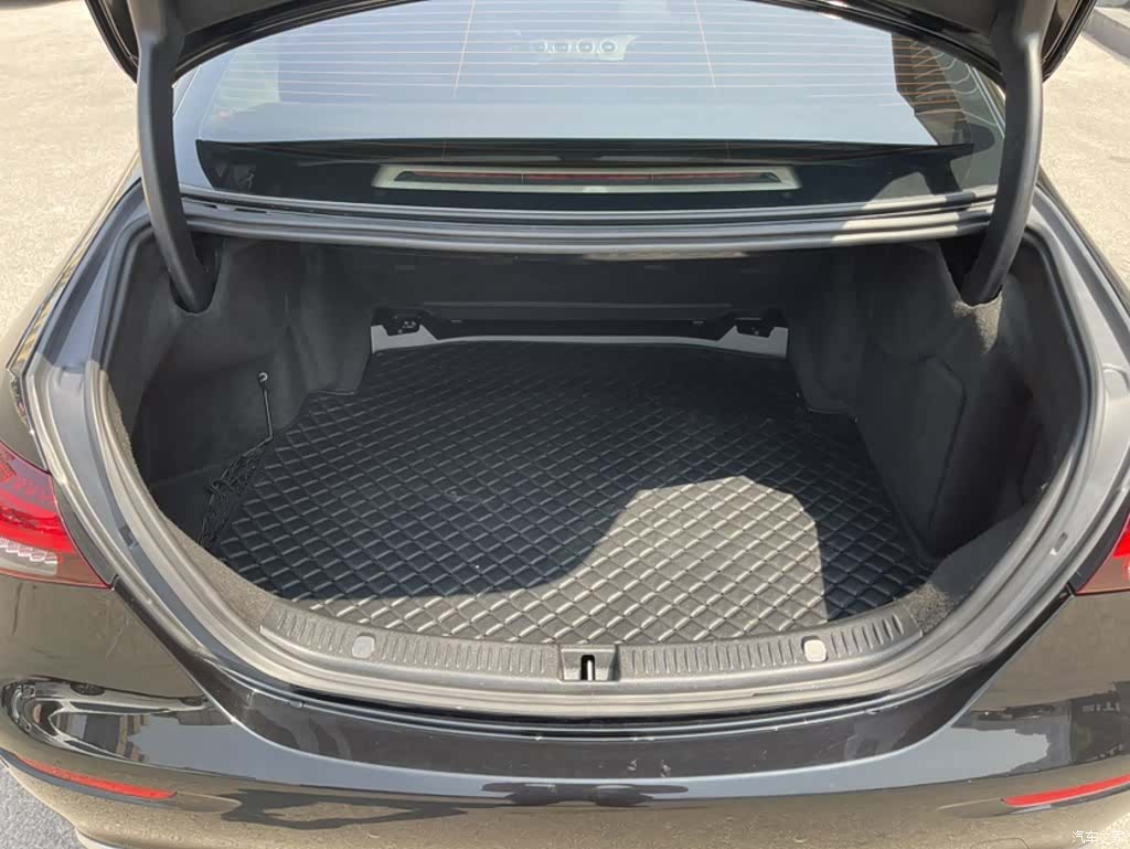Mercedes-Benz E-Class, 2021 2