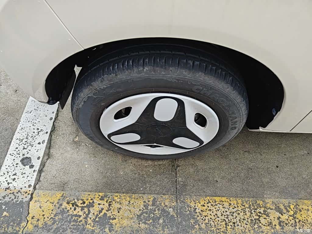 Geely Panda, 2025 23