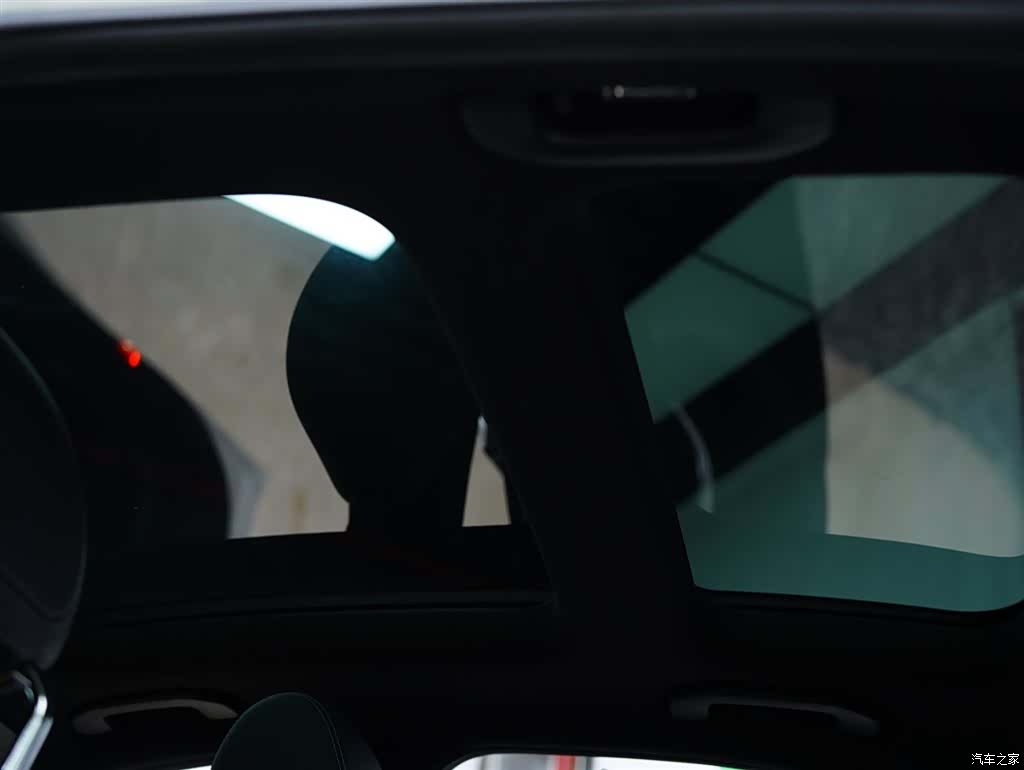 Mercedes-Benz C-Class, 2019 37