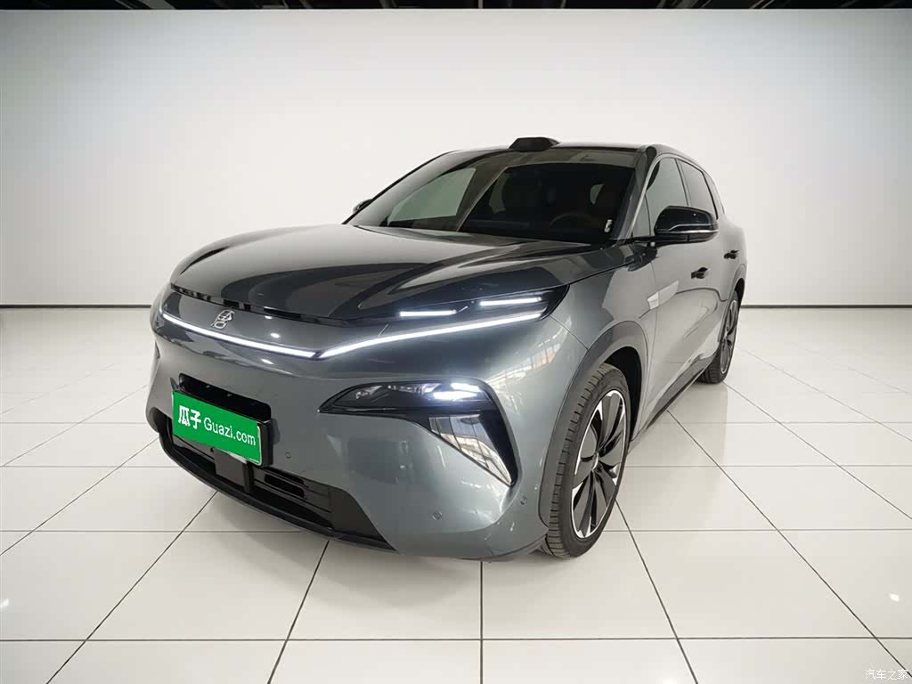 BYD Tang, 2025 1