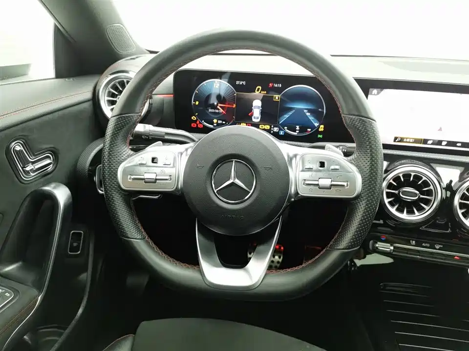 Mercedes-Benz CLA