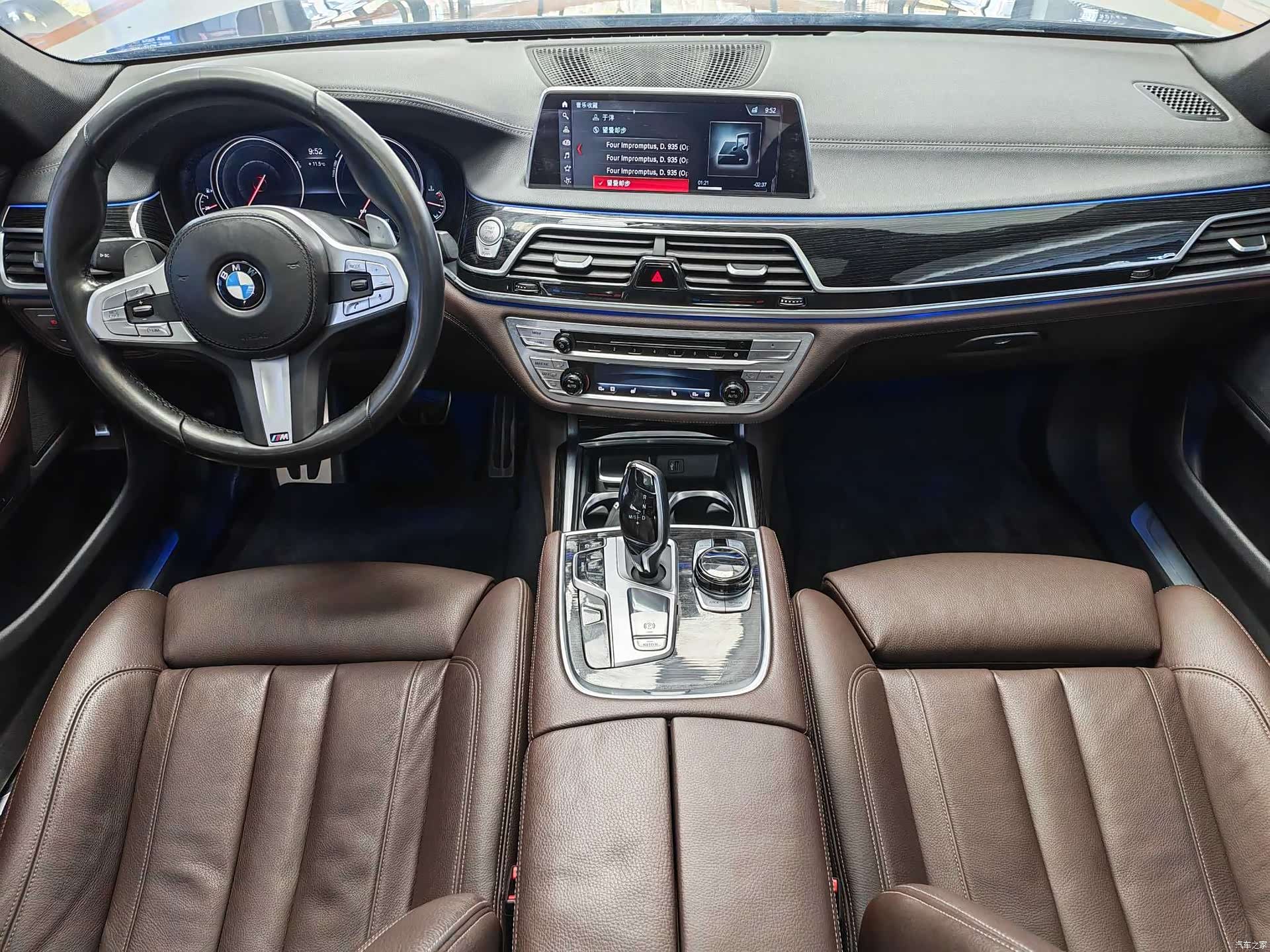 BMW 7 Series, 2018 все фото
