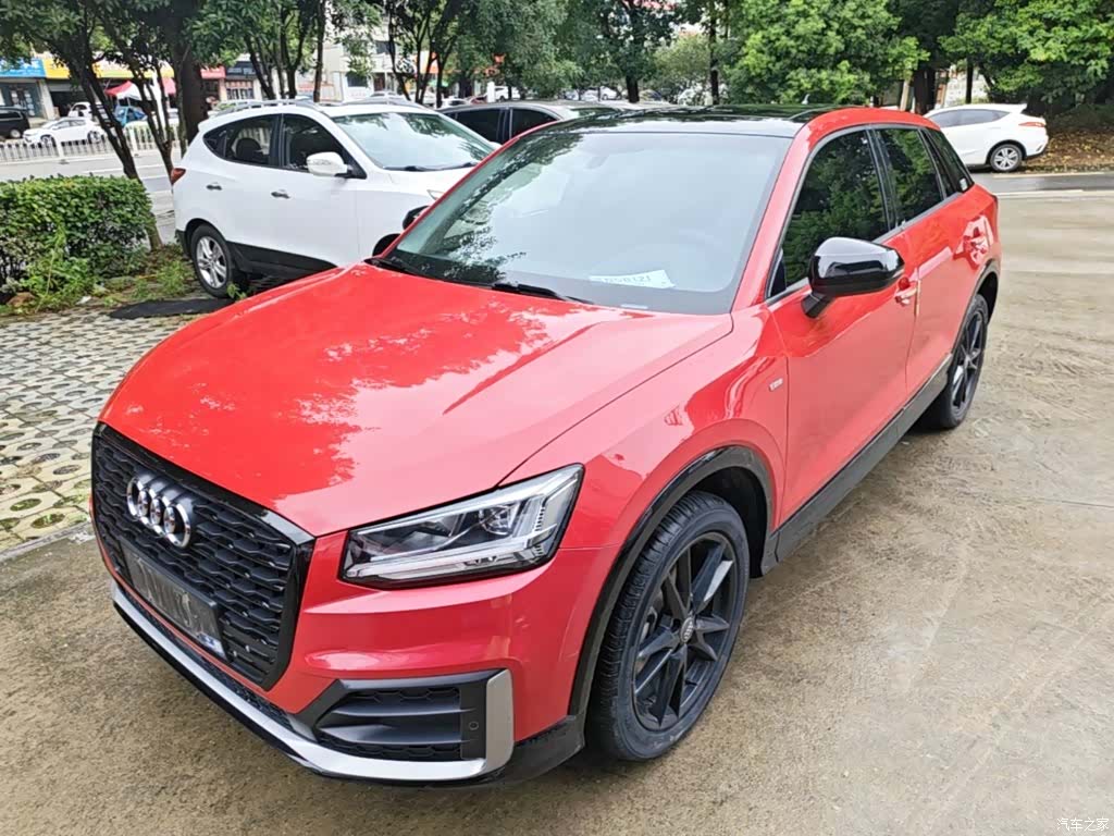 Audi Q2L, 2020 1