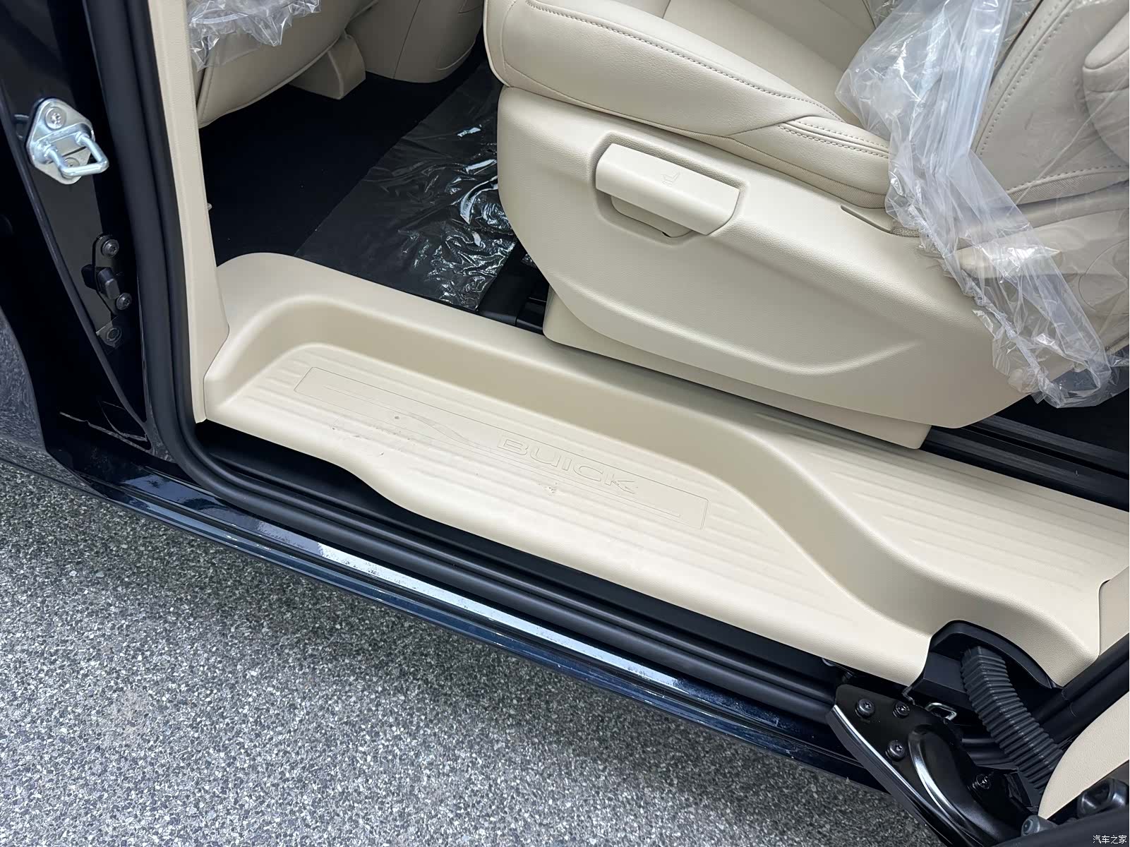 Buick GL8, 2026 8