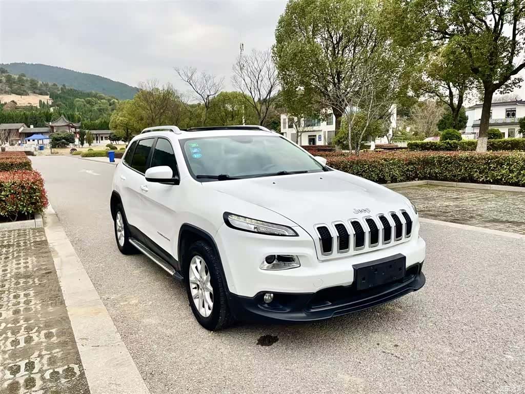 Jeep Cherokee, 2016 22