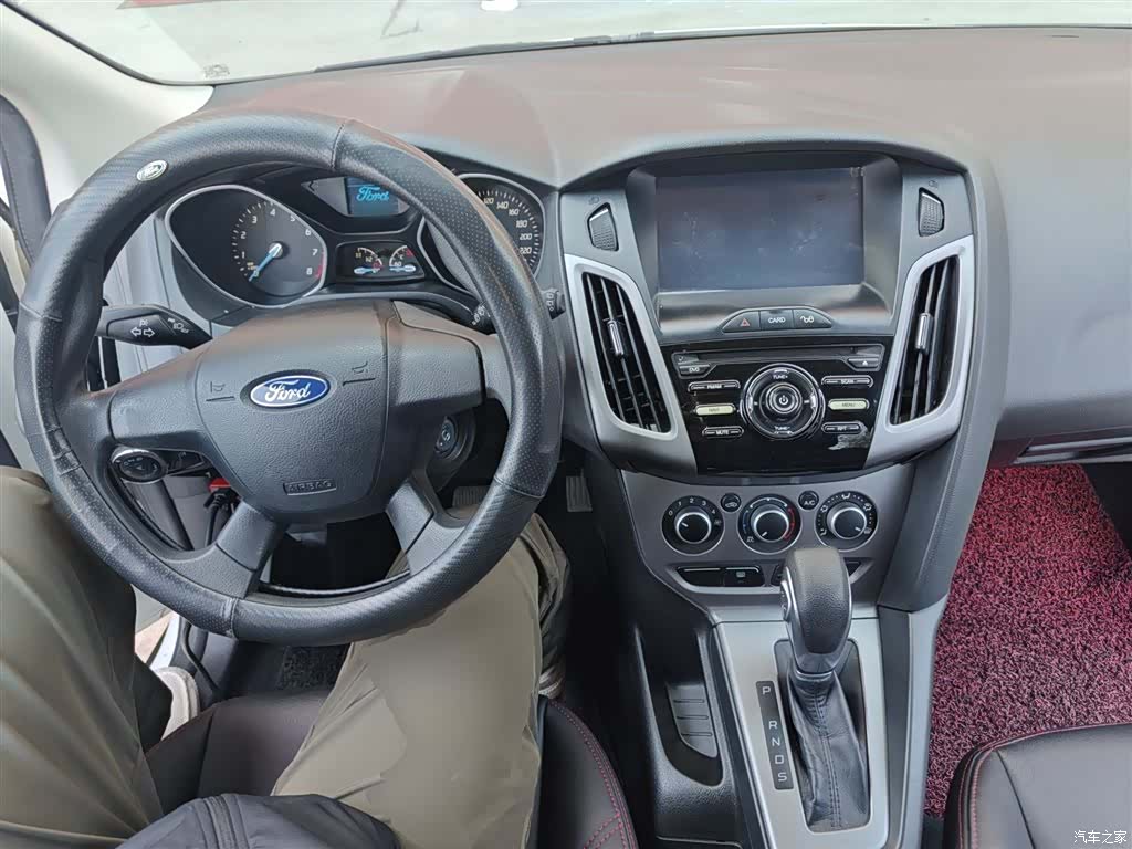 Ford Focus, 2015 6