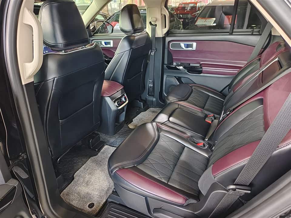 Ford Explorer Ford Explorer