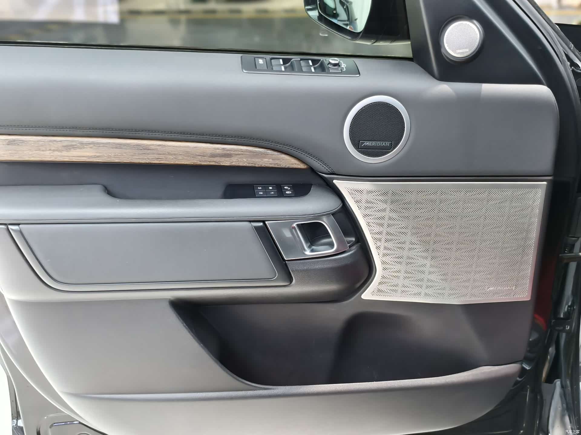 Land Rover Discovery, 2019 7