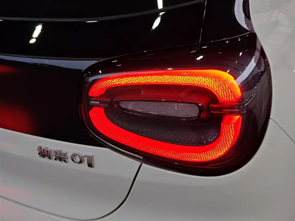 Dongfeng Nammi Nano 01