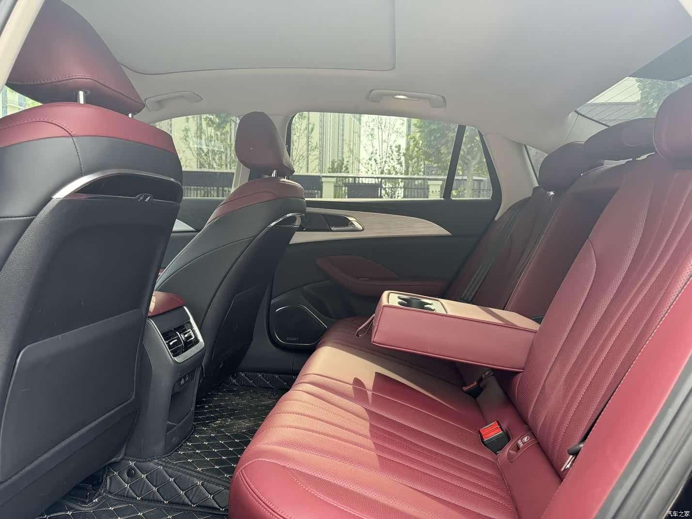 Hongqi H5, 2024 все фото