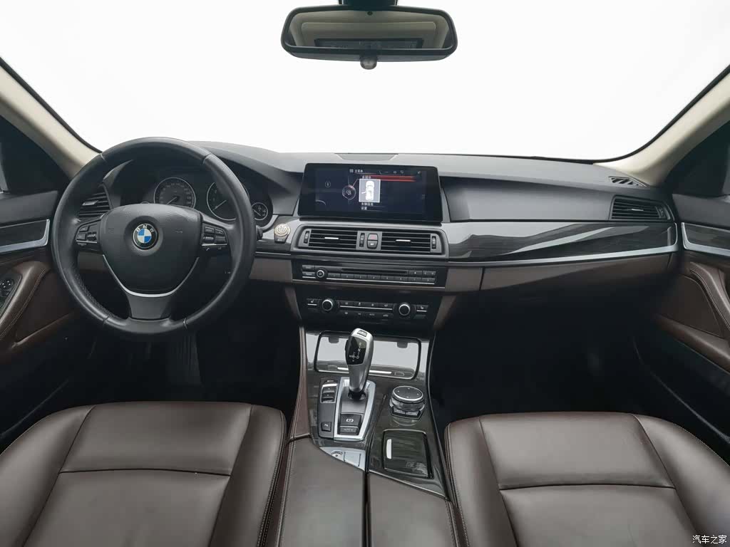 BMW 5 Series, 2015 все фото
