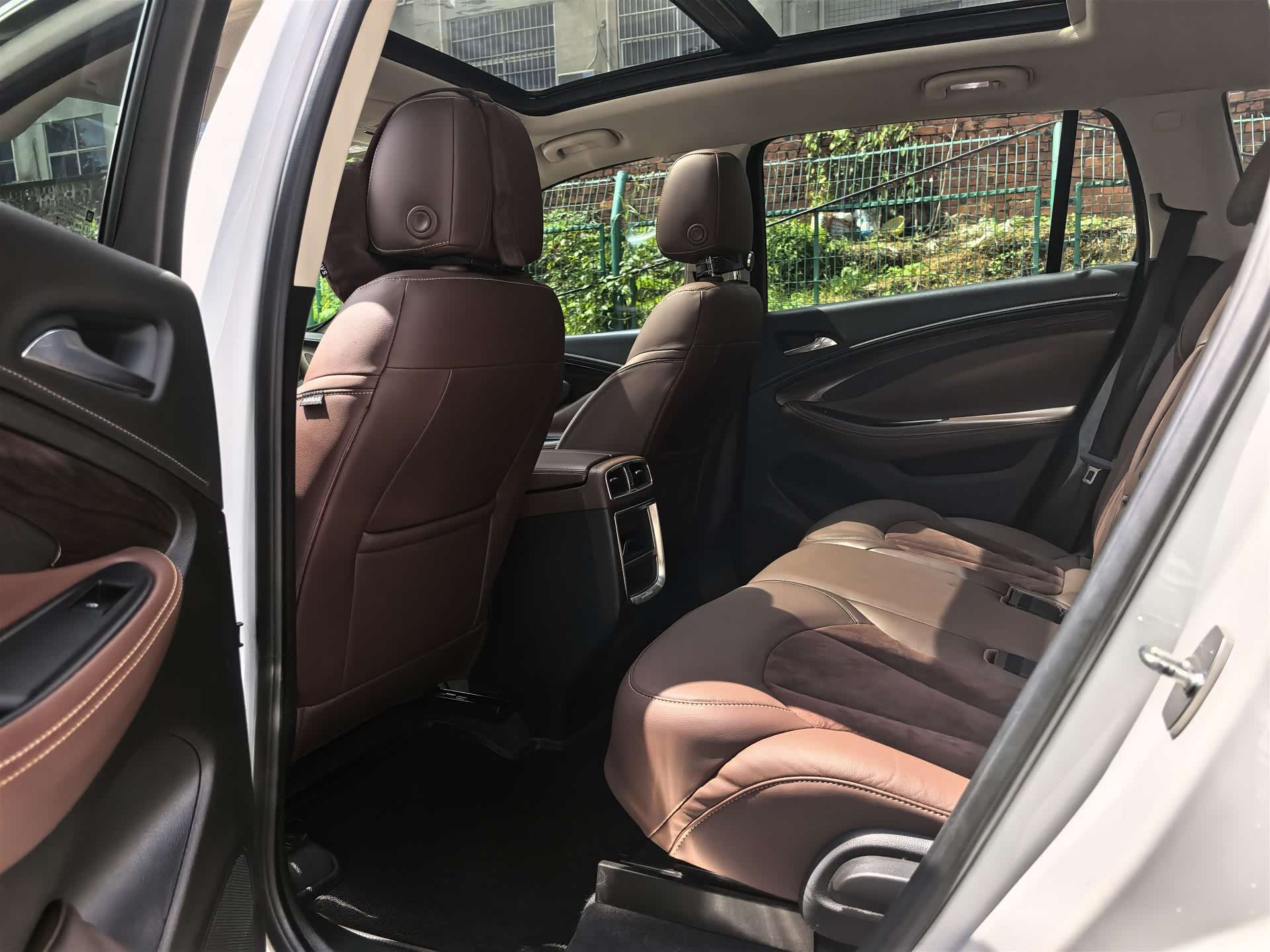 Buick Envision Plus, 2016 8