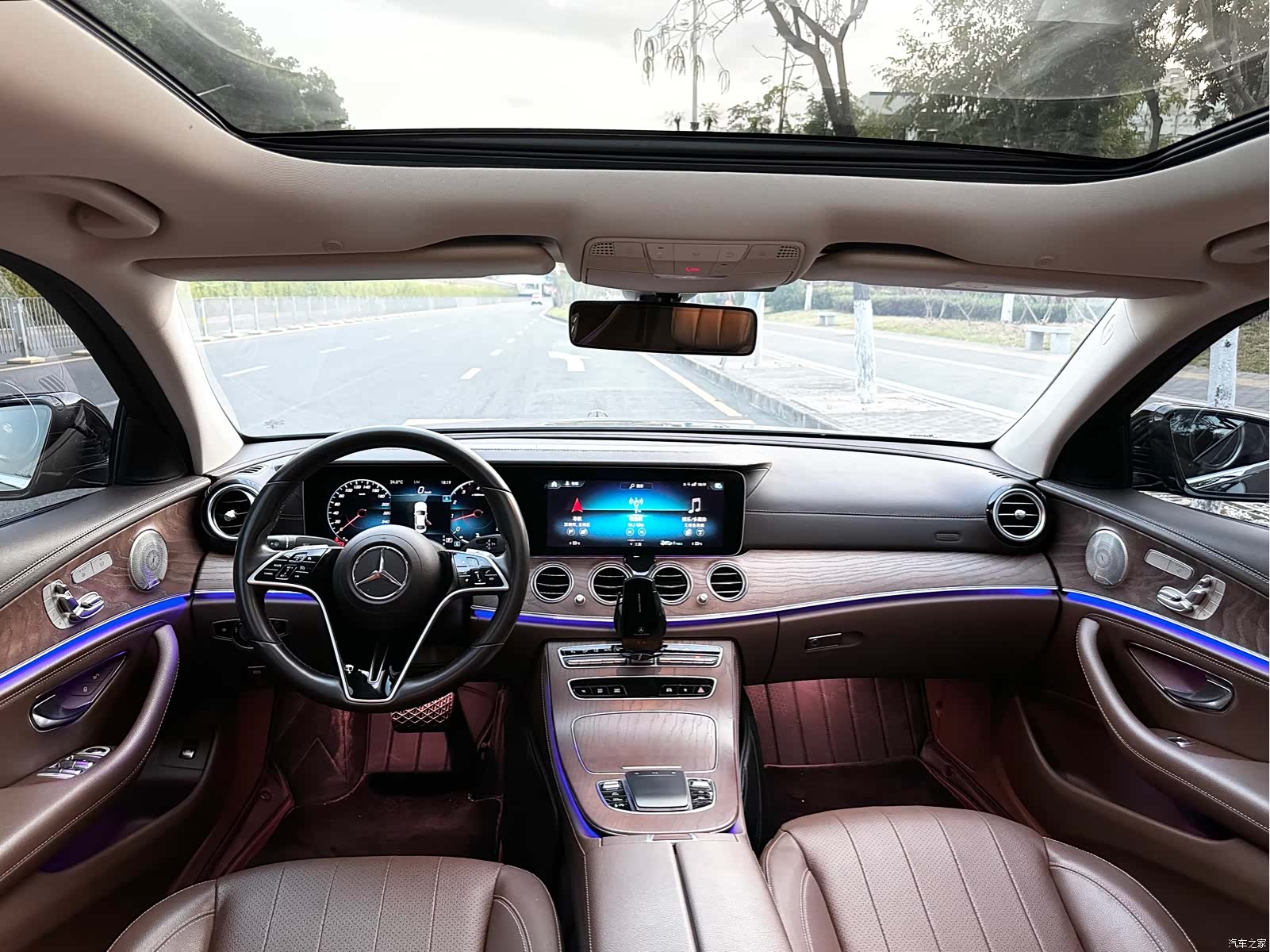 Mercedes-Benz E-Class, 2022 12