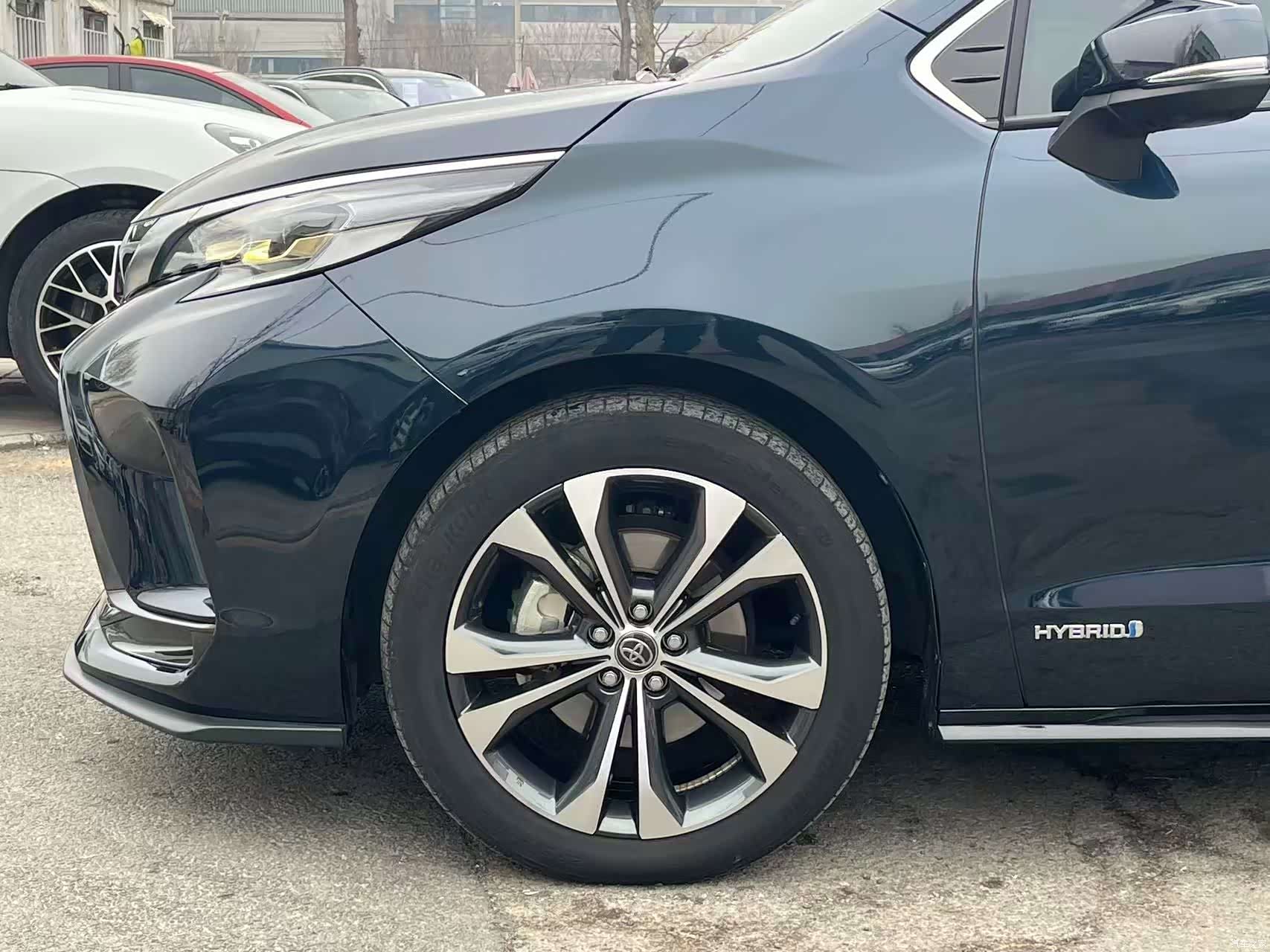 Toyota Granvia, 2023 9