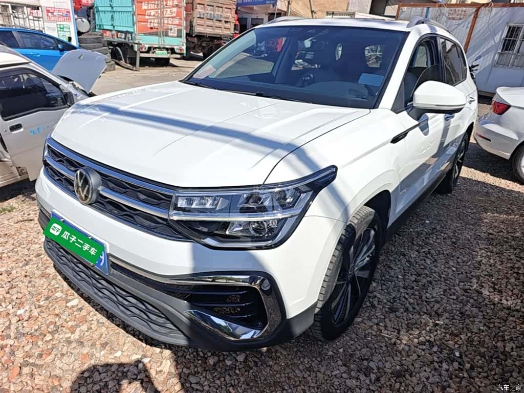 Volkswagen Tharu
