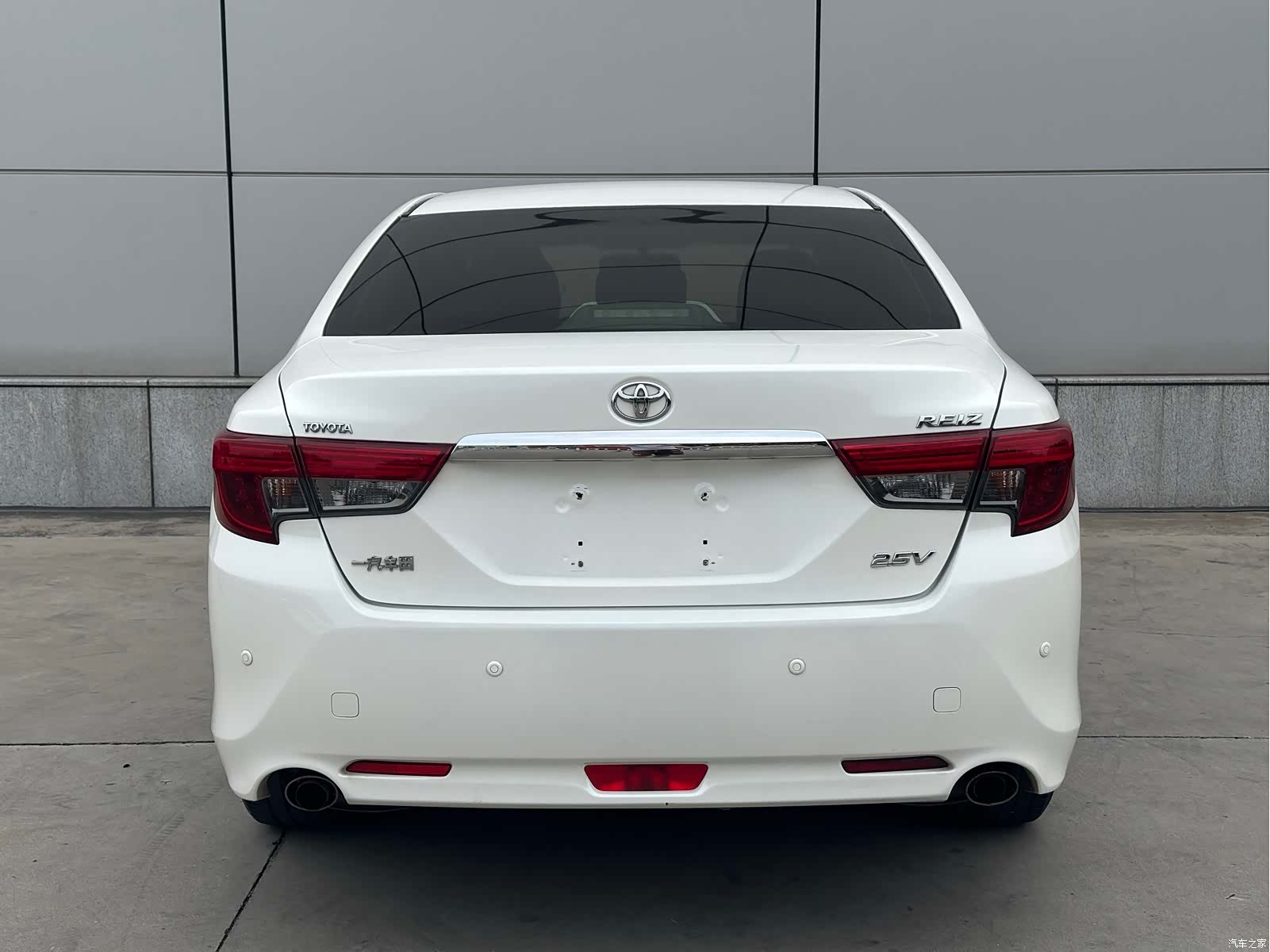 Toyota 2.5V, 2017 17