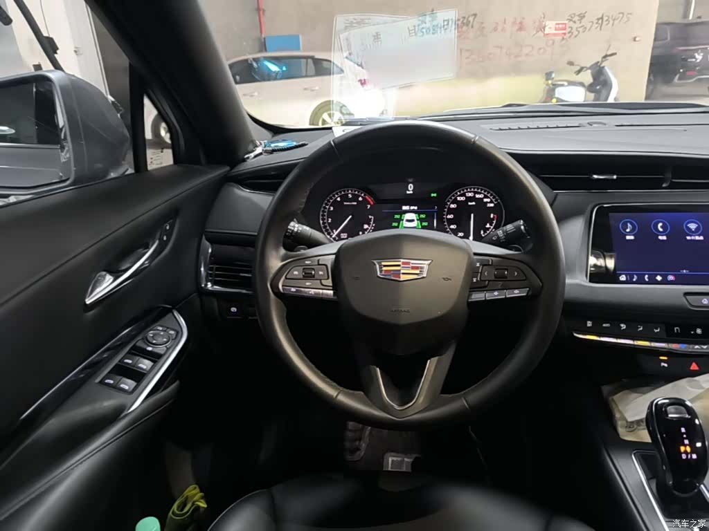 Cadillac XT4, 2023 11
