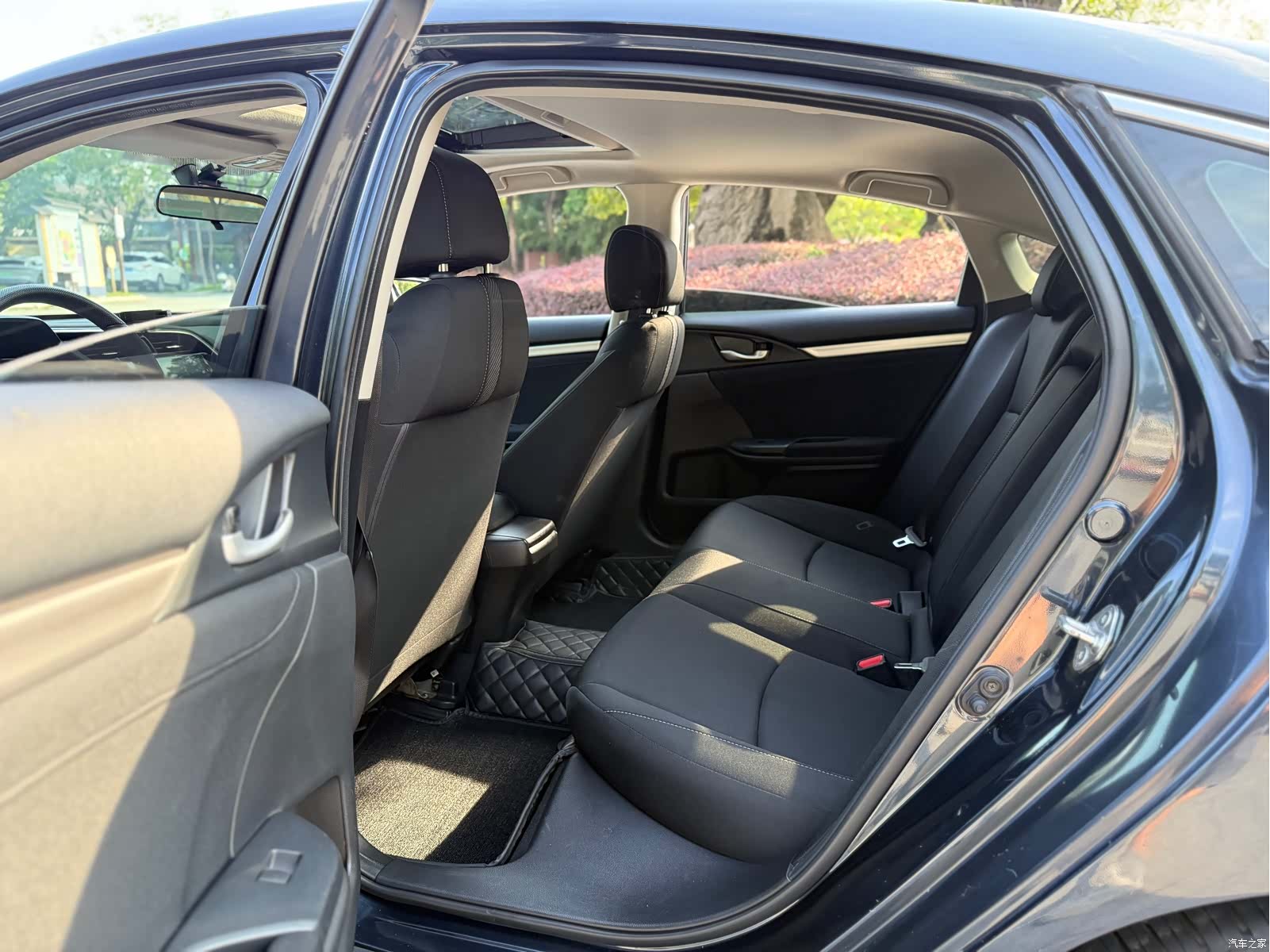 Honda Civic, 2018 11