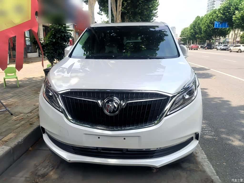 Buick GL8, 2017 3