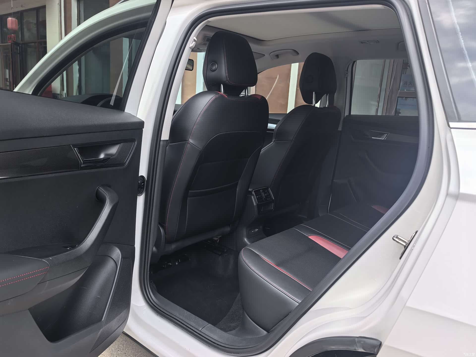 Skoda Karoq, 2022 8