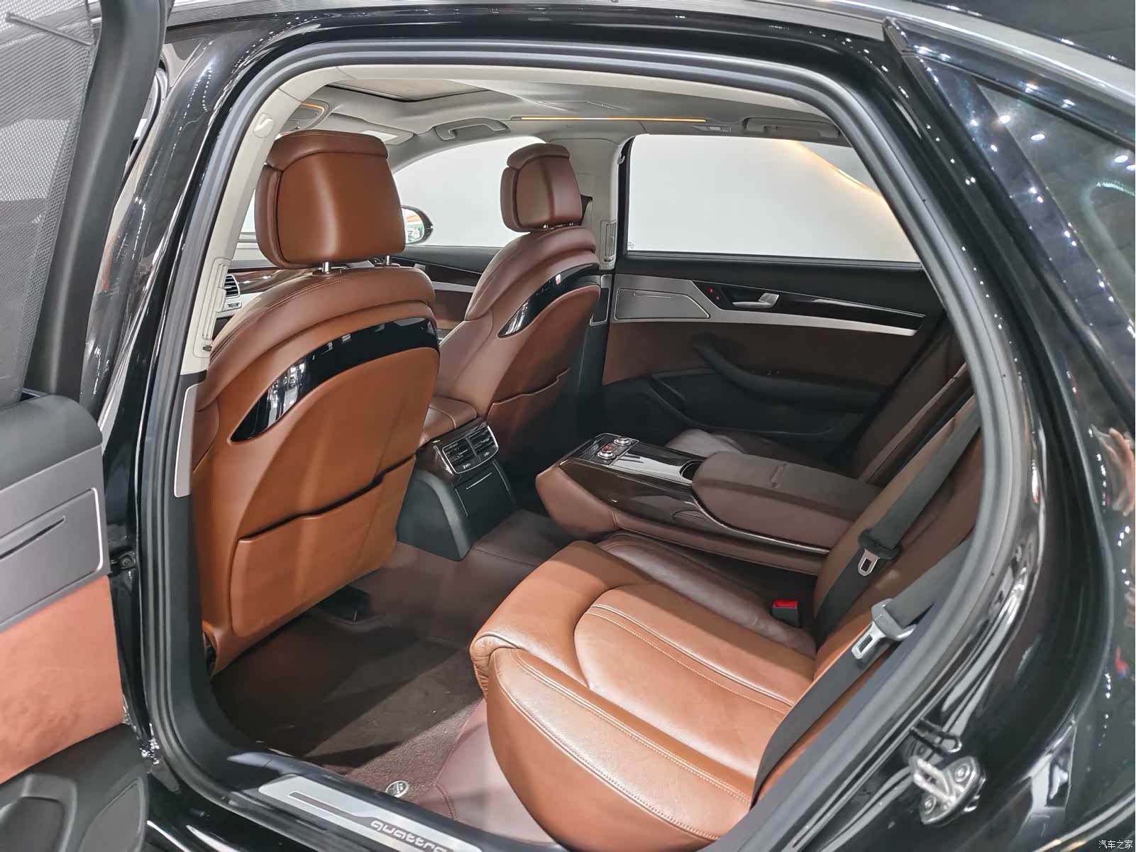 Audi A8L, 2017 12