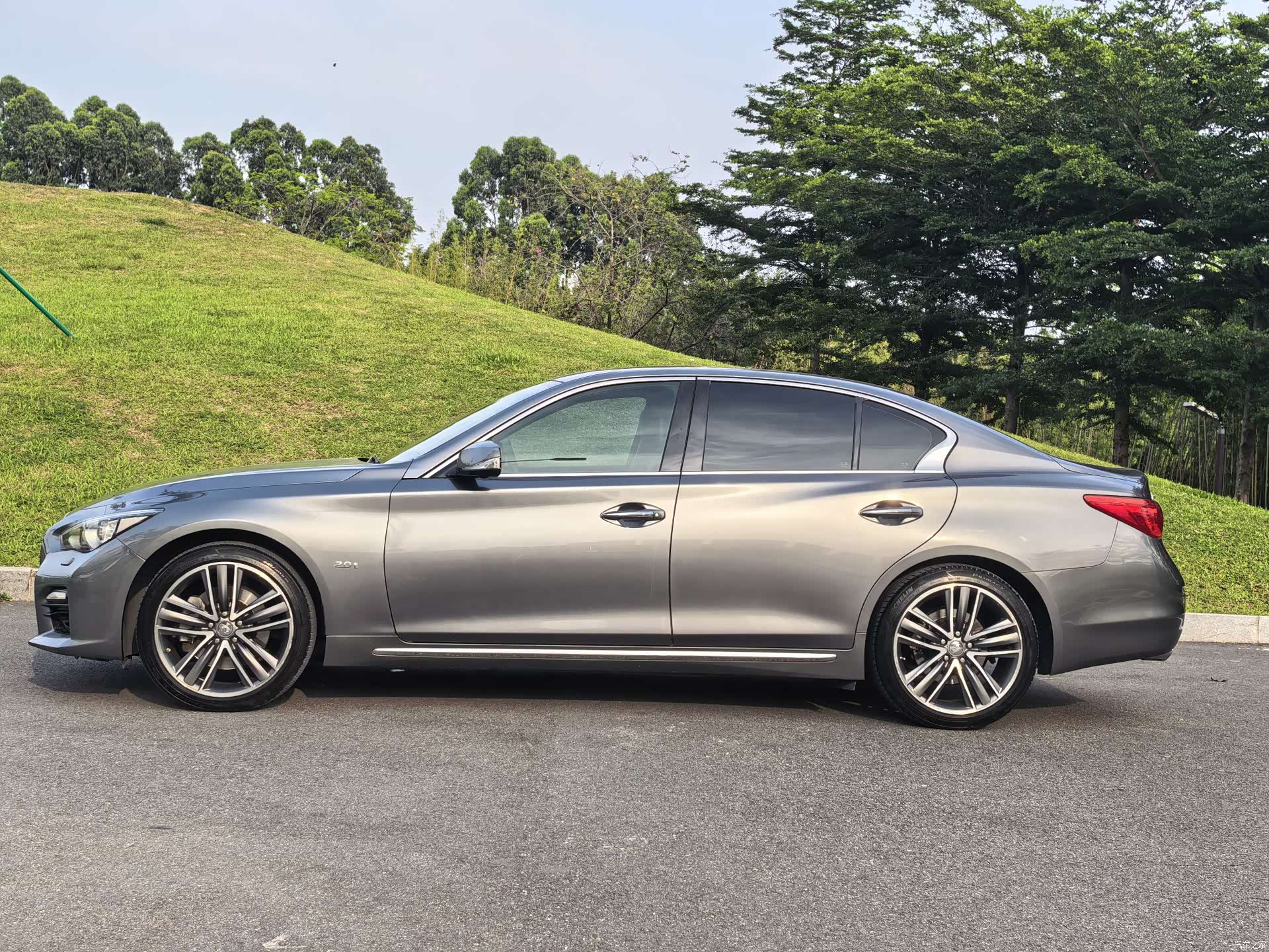 Infiniti Q50L, 2015 4