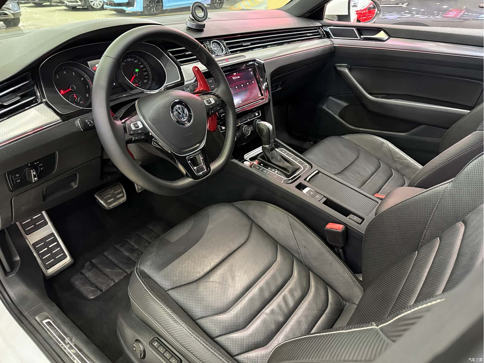 Volkswagen CC, 2019 14