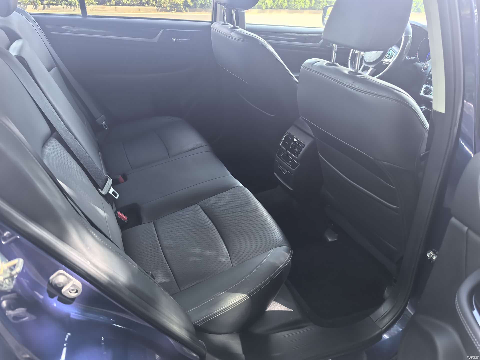 Subaru Legacy, 2017 8