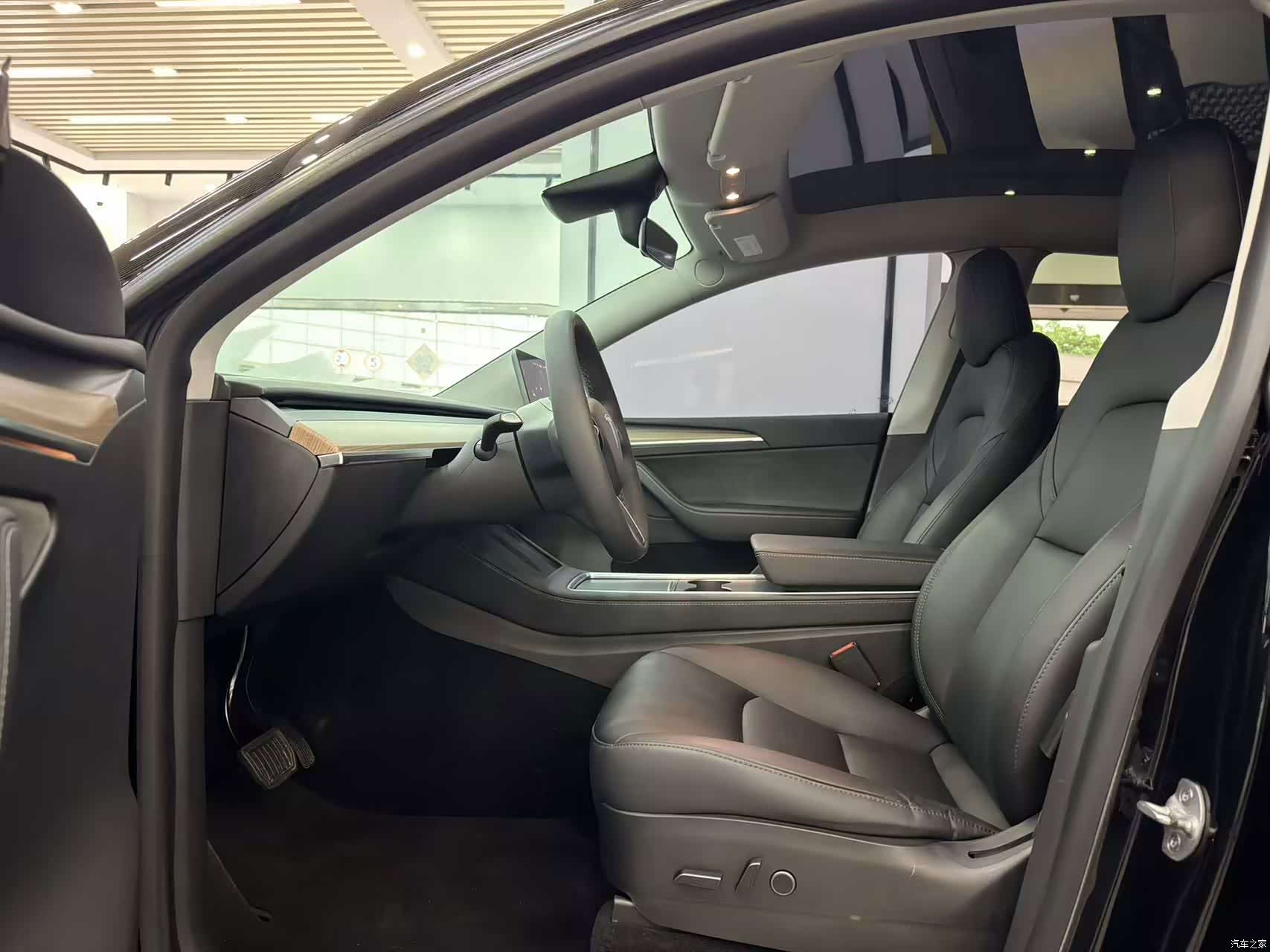 Tesla Model Y, 2022 6