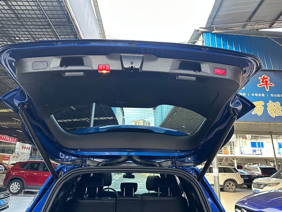 Mercedes-Benz GLB Mercedes-Benz GLB