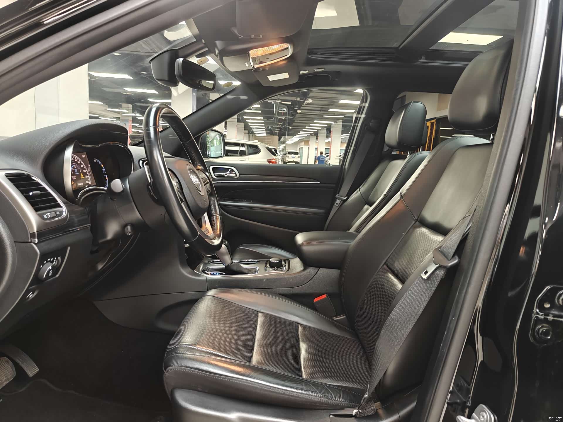 Jeep Grand Cherokee, 2020 13