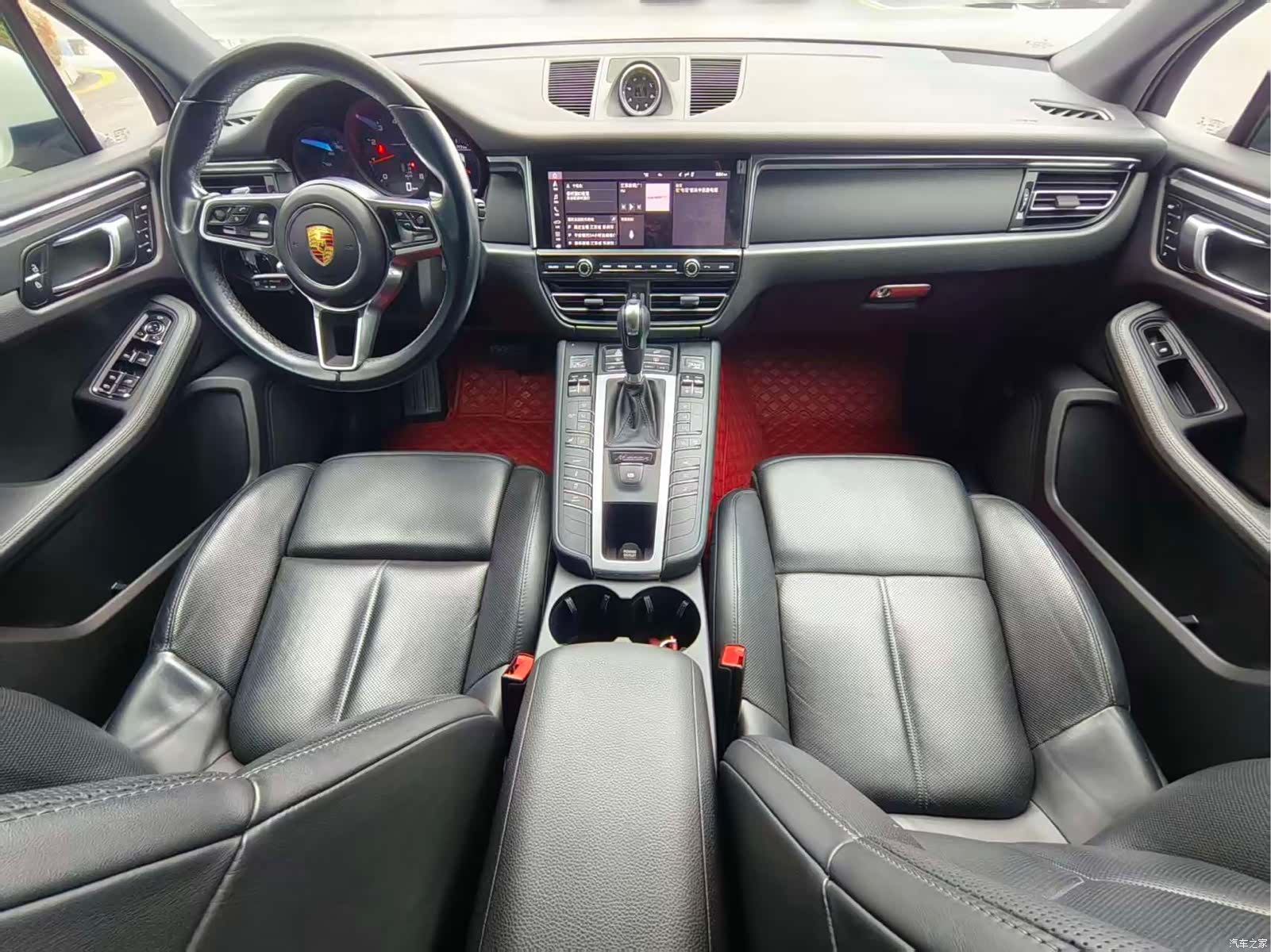 Porsche Macan, 2021 10