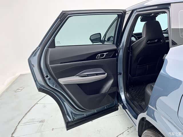 Changan Z6, 2023 10