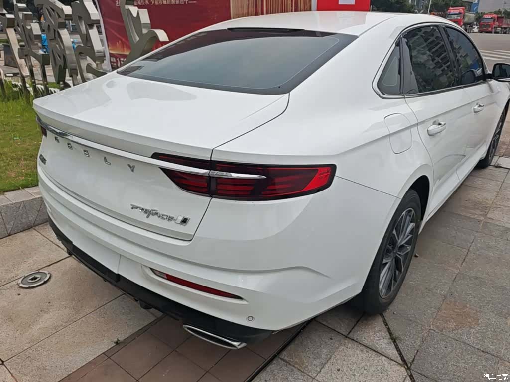 Geely Preface, 2023 8